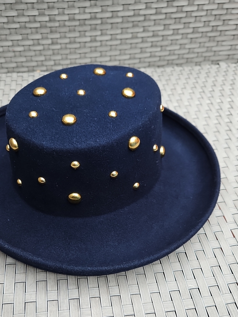 Vintage Betmar New York 100% Wool Gold-Studs Navy Felt Wide-Brim Hat - Picture 17 of 17